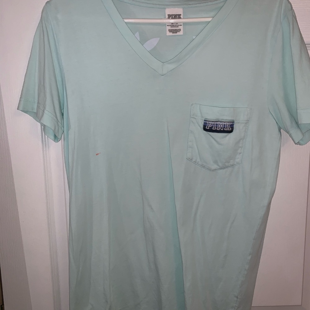 ✰PINK v-neck t-shirt✰